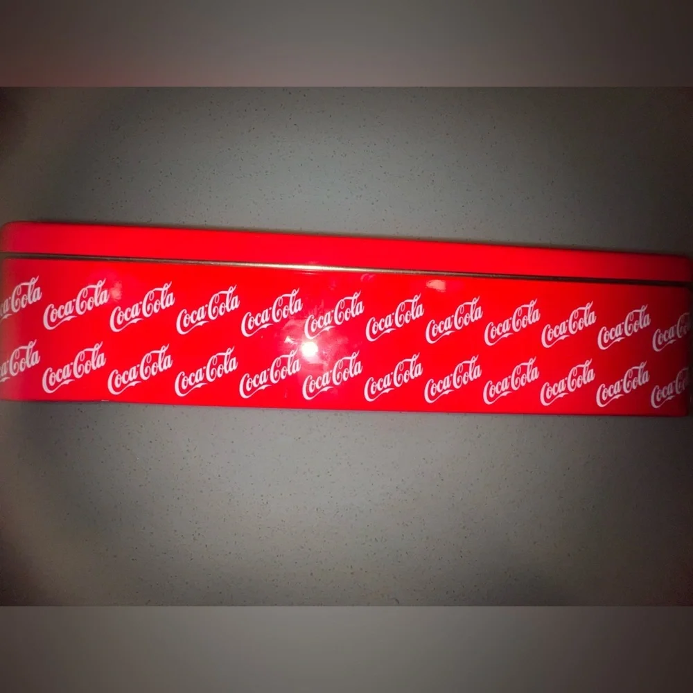 ✨Personalized🎄COCA-COLA Tin Gift Box + 3 Bottle Shaped Tin Boxes full of Beauty - Picture 8 of 11